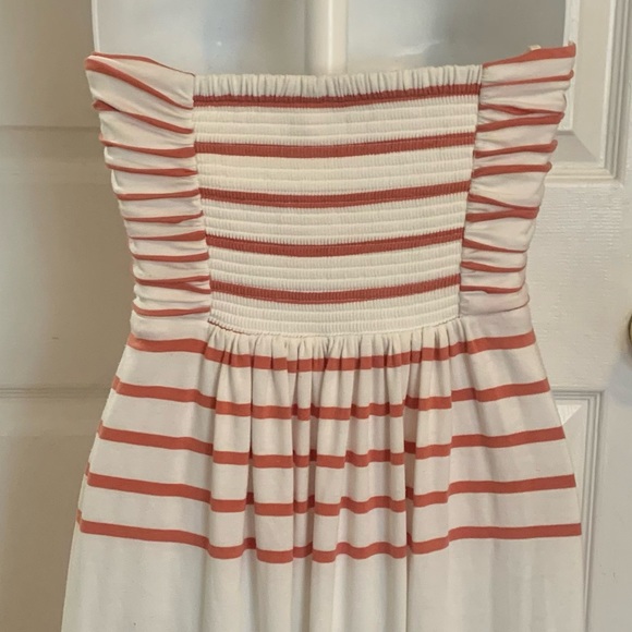 JESSICA SIMPSON Strapless Bandeu Top Maxi Dress. Cream/white stripes. Size 2 - Picture 9 of 11